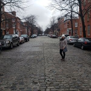 Meet your Posher, Courtney